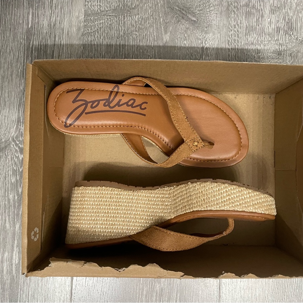 Zodiac Women's Tan Wedge Sandals